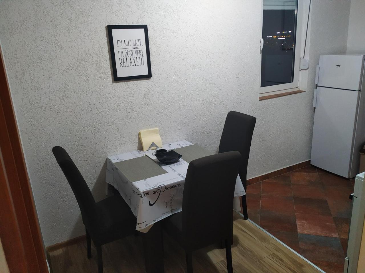بودغوريتْسا Apartment Dora المظهر الخارجي الصورة