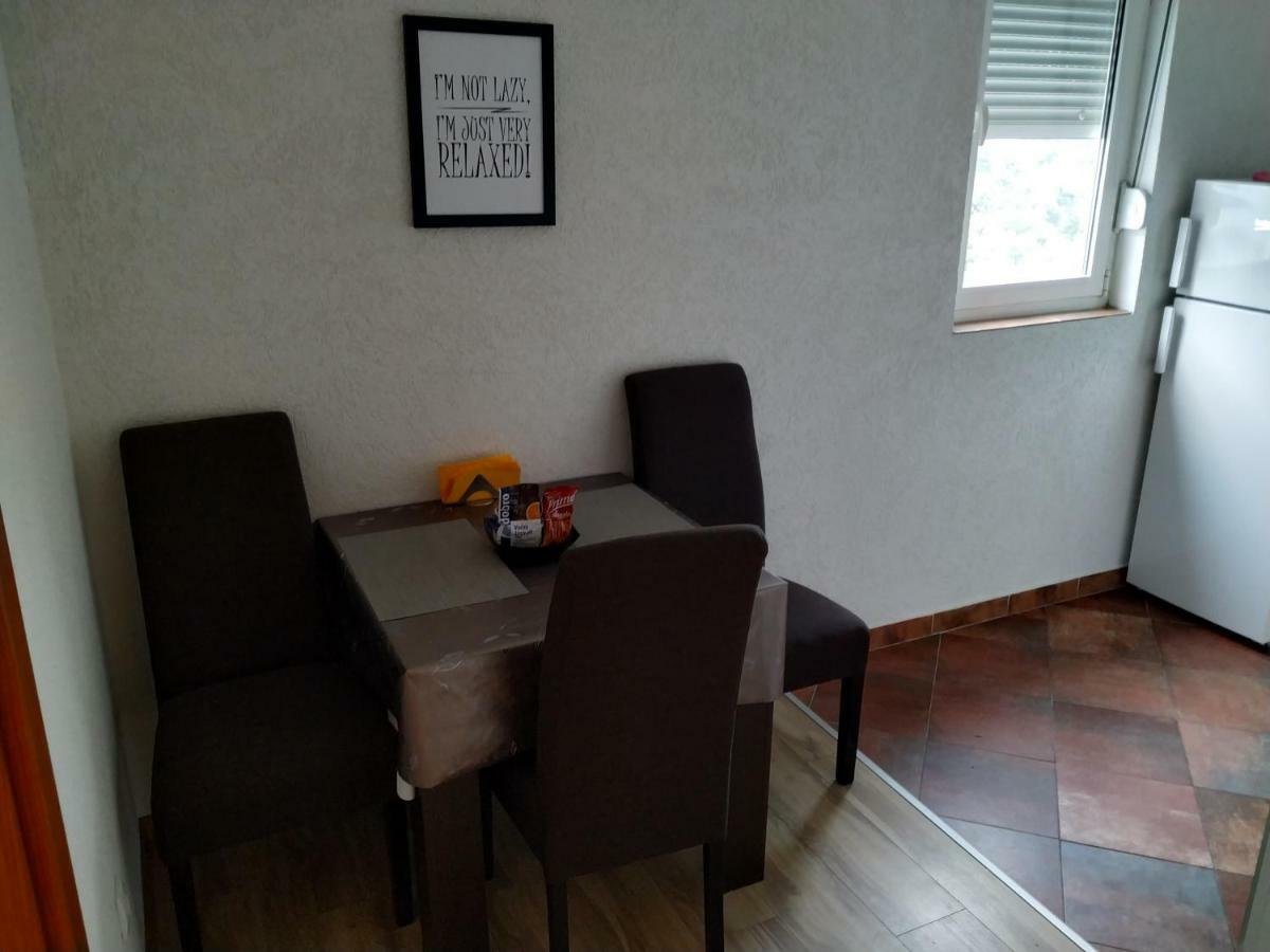 بودغوريتْسا Apartment Dora المظهر الخارجي الصورة